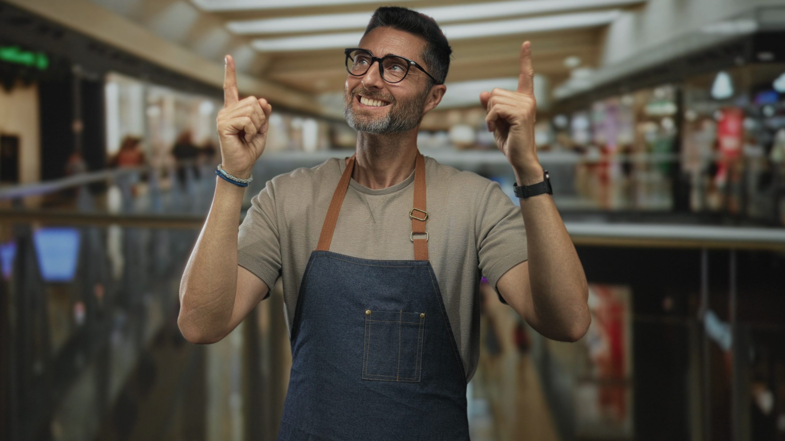 Un entrepreneur local, titulaire d'une PME, utilise le SEA et constate une augmentation de son chiffre d'affaires.